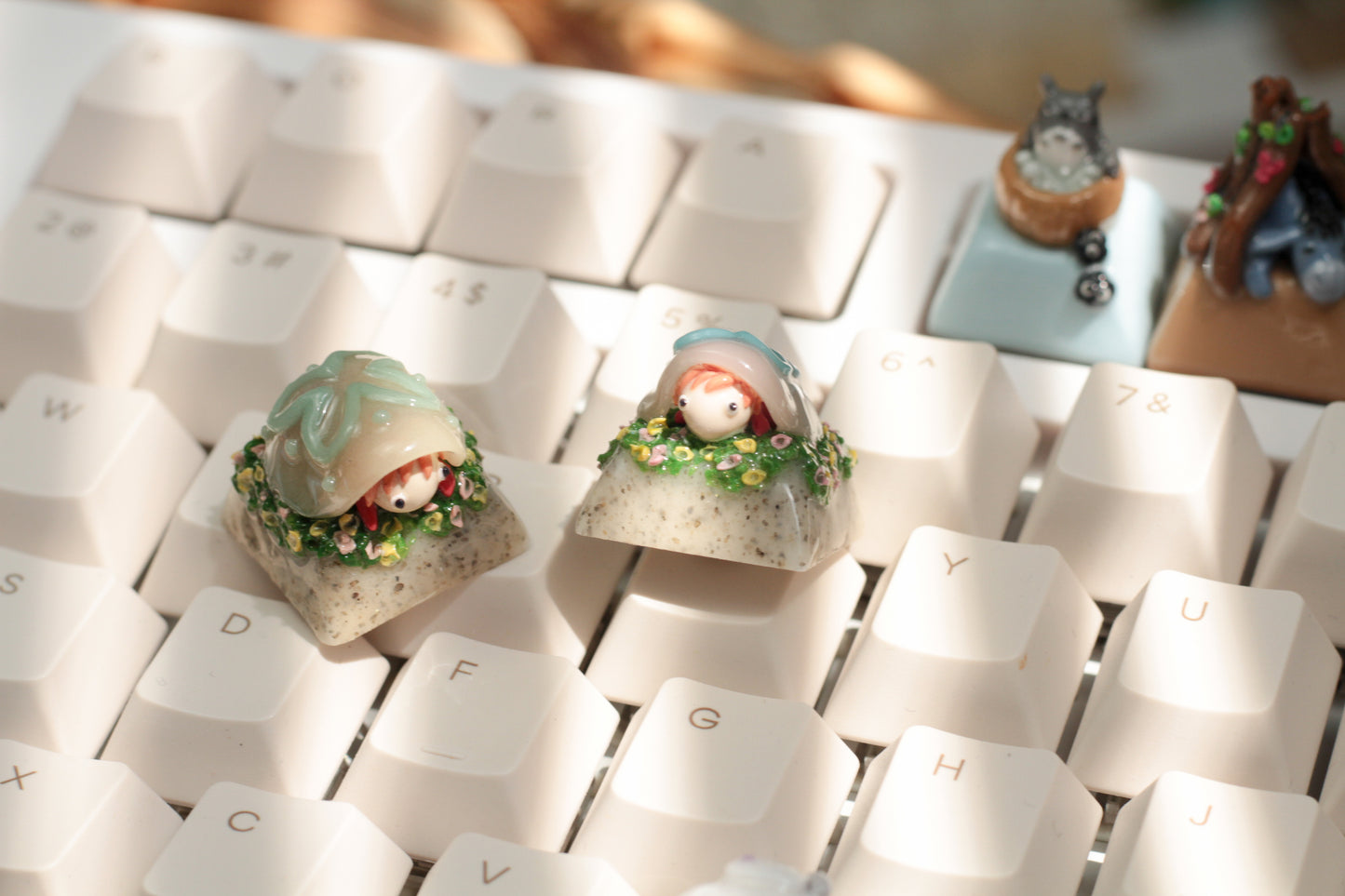 PONYO UNDER JELLYFISH KEYCAP