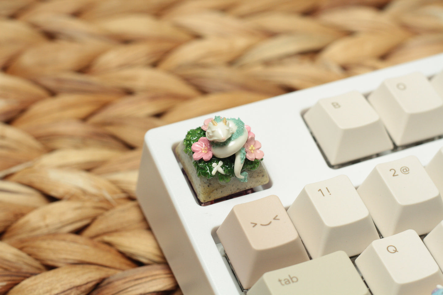BLOOMING HAKU KEYCAP