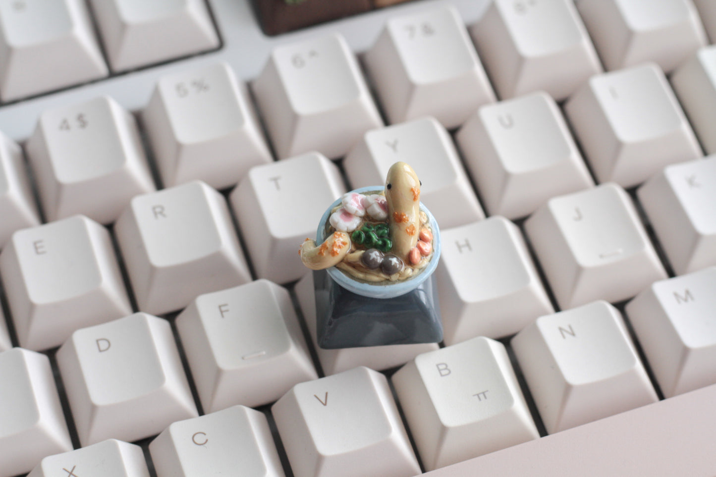 NOODO RAMEN SNAKE KEYCAP
