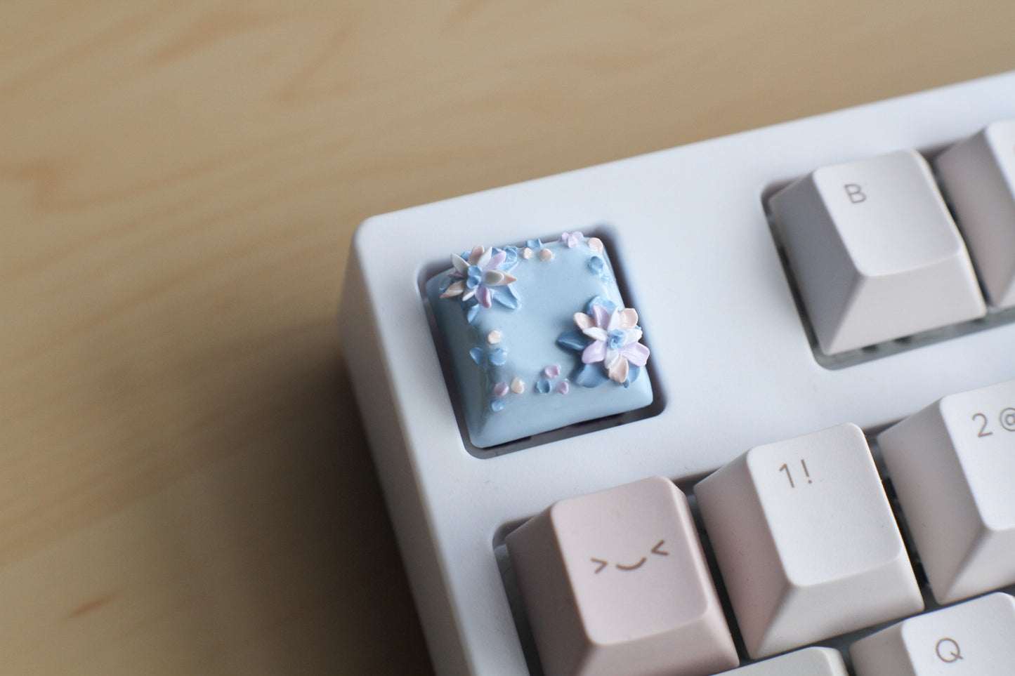 SPRING BLUES FLOWER KEYCAP