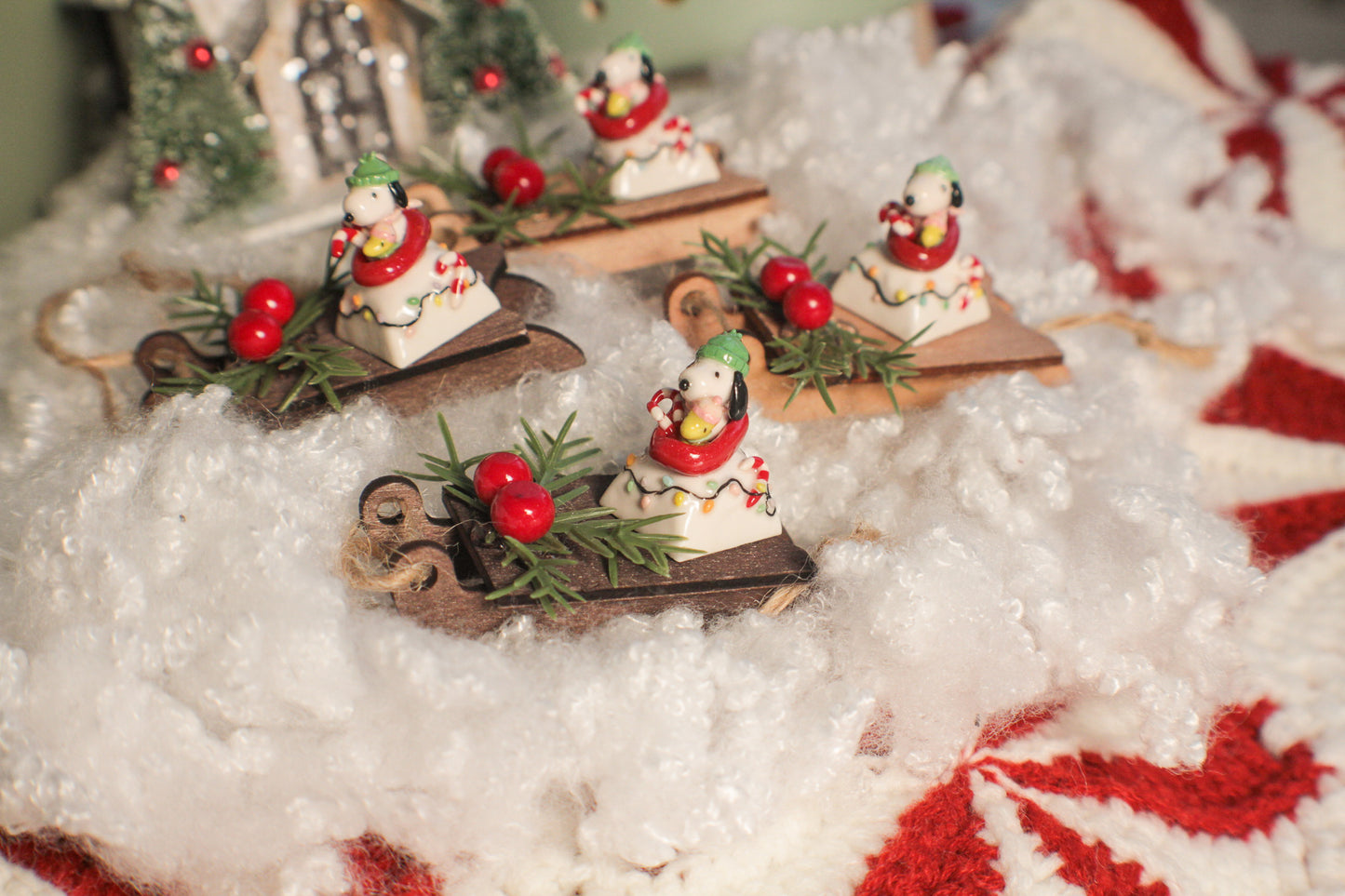 Snoopy & Woodstock Sledding