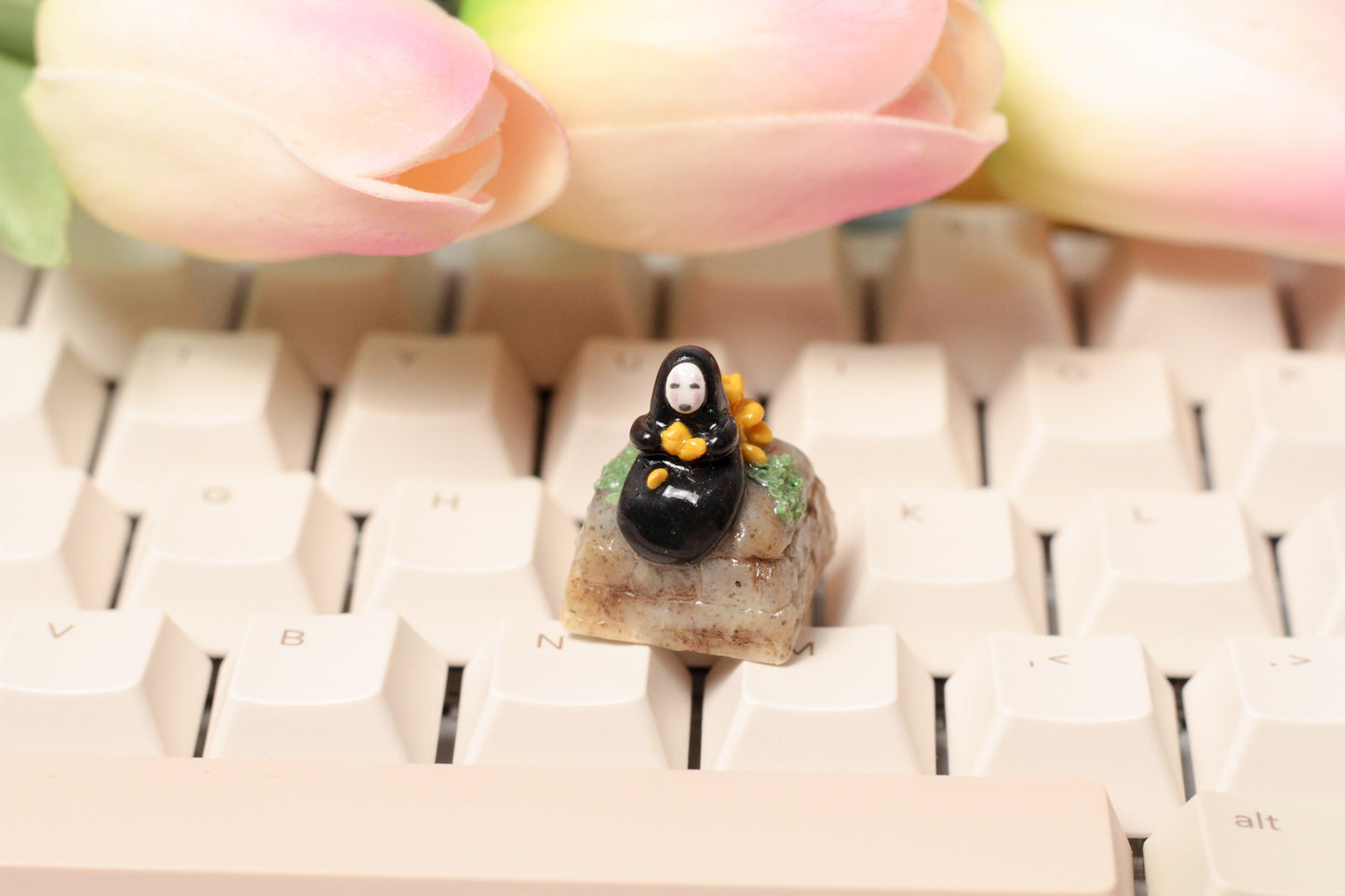 No Face holding a pile of gold.