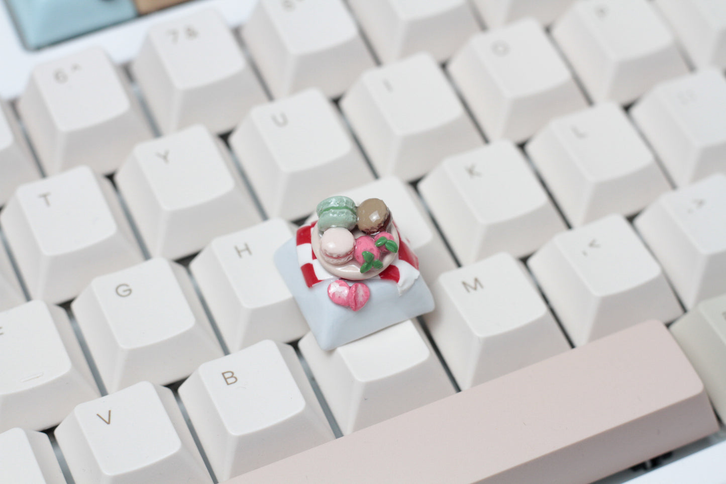 PICNIC MACARONS KEYCAP