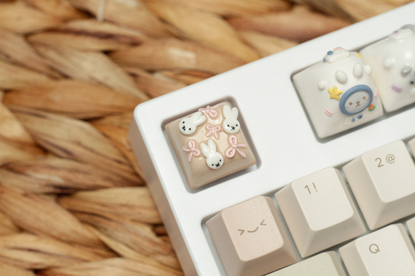 MIFFY BOWS KEYCAP