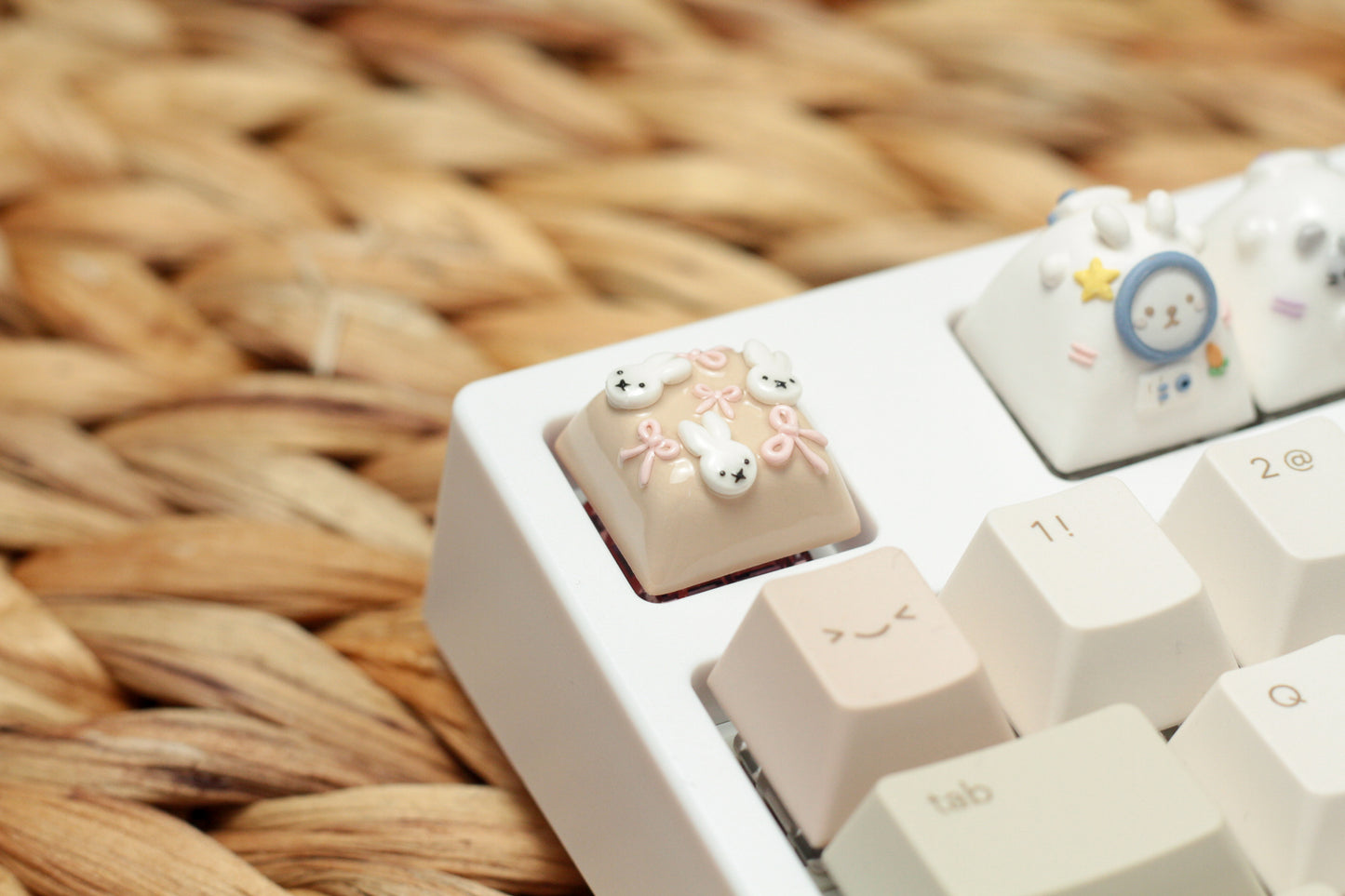 MIFFY BOWS KEYCAP