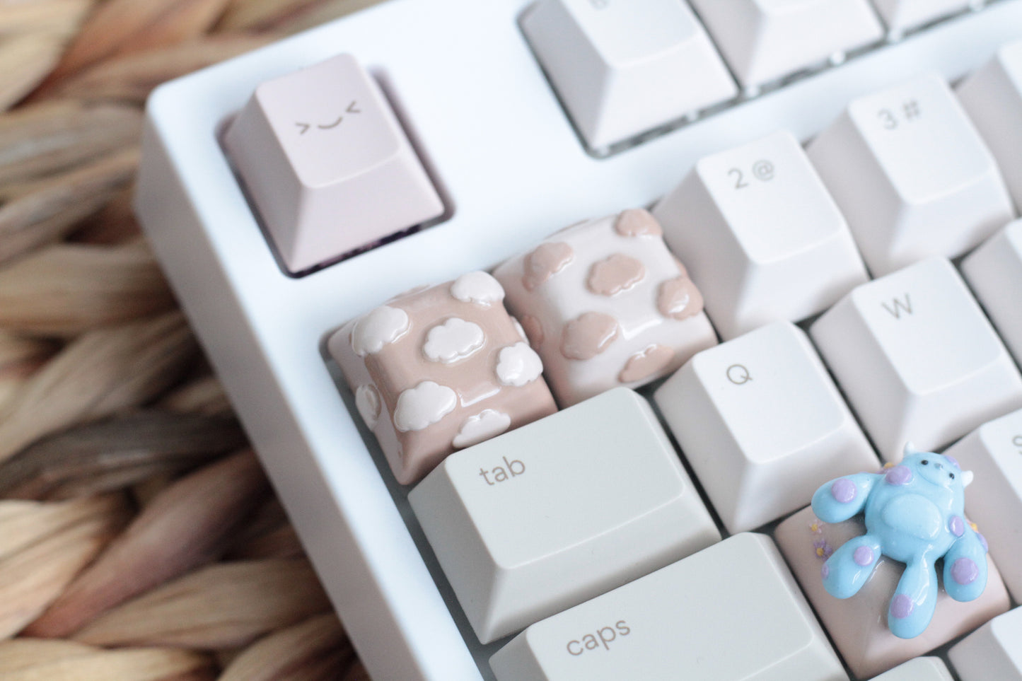 COZY CLOUDS KEYCAP