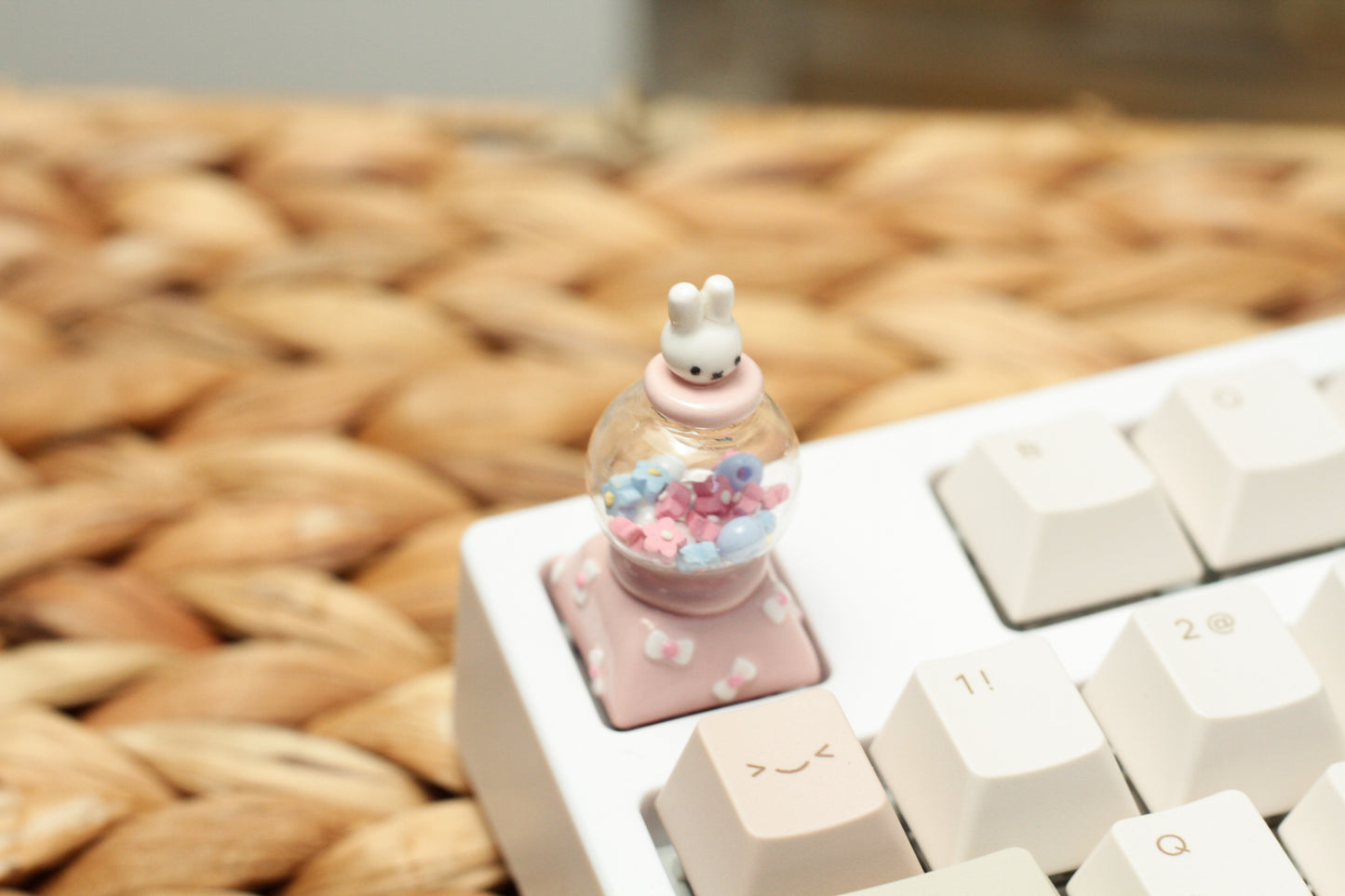 MIFFY BOW SHAKER KEYCAP