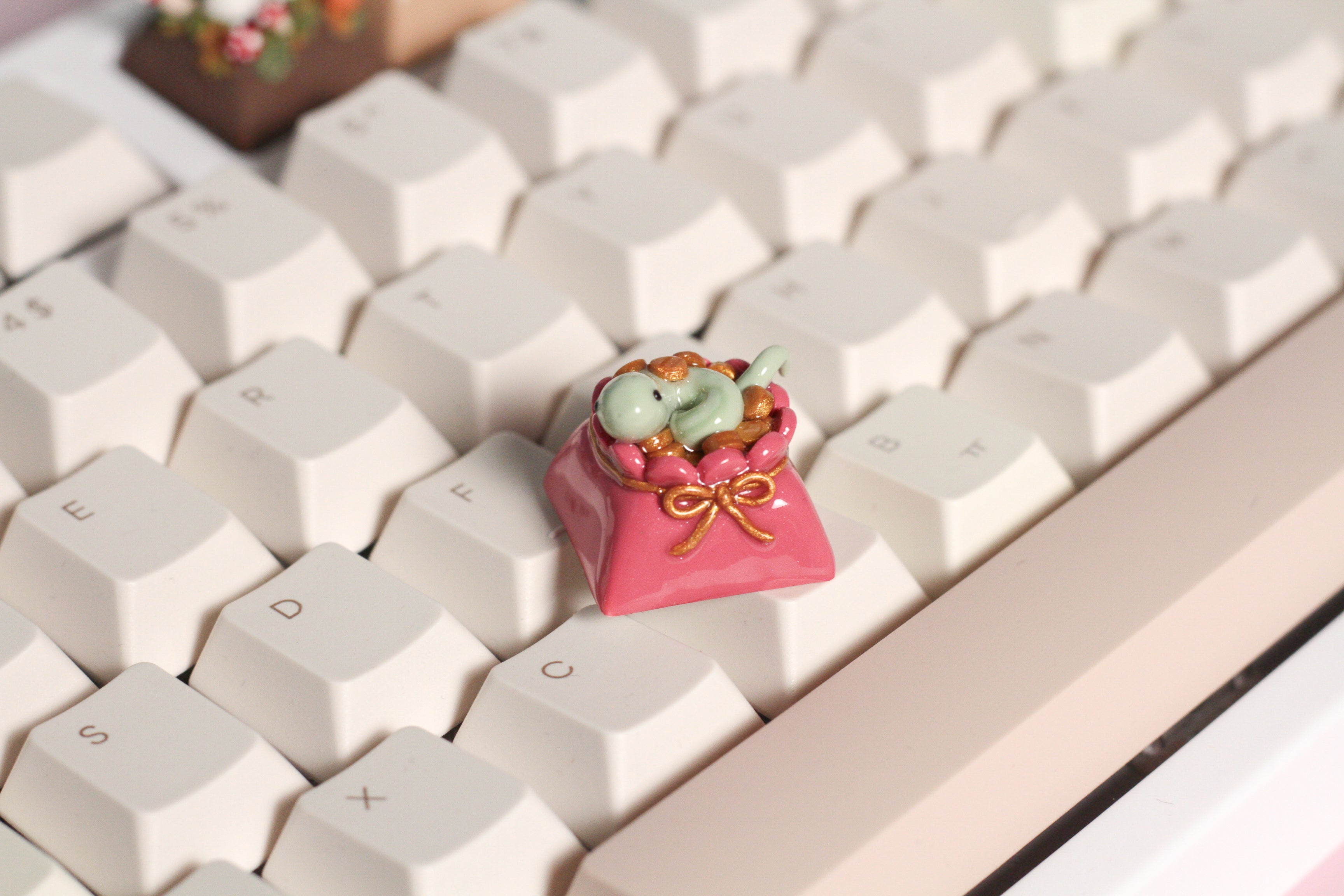 SNAKE IN RED POUCH KEYCAP – Ms BobaCaps