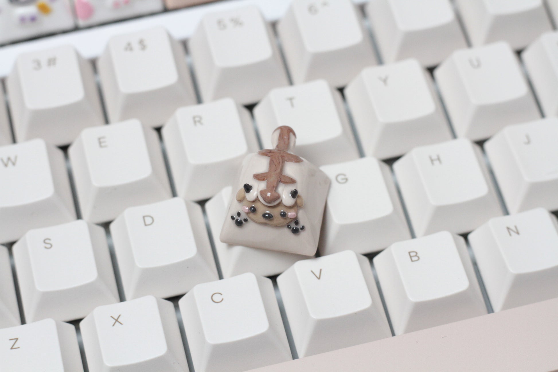 Chonky Appa Polymer Clay Keycap. Adorable lil sky bison