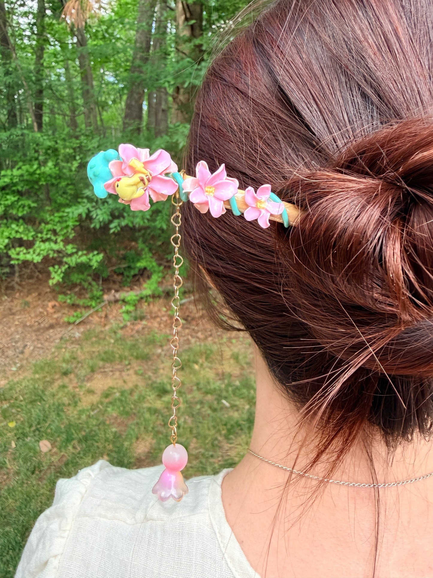 Bulbafleur Hairpin