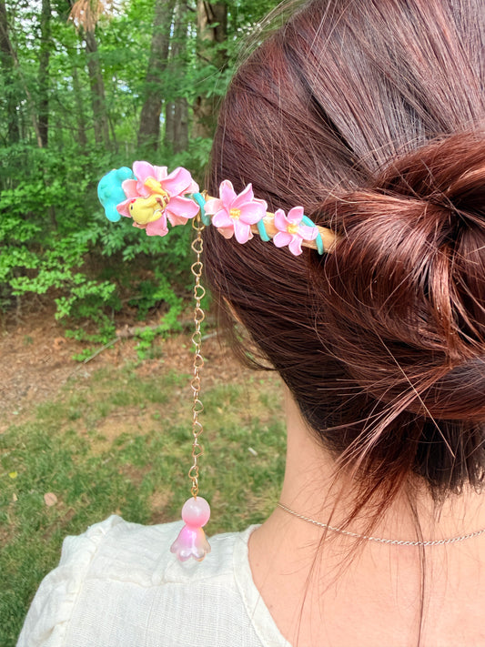 Bulbafleur Hairpin